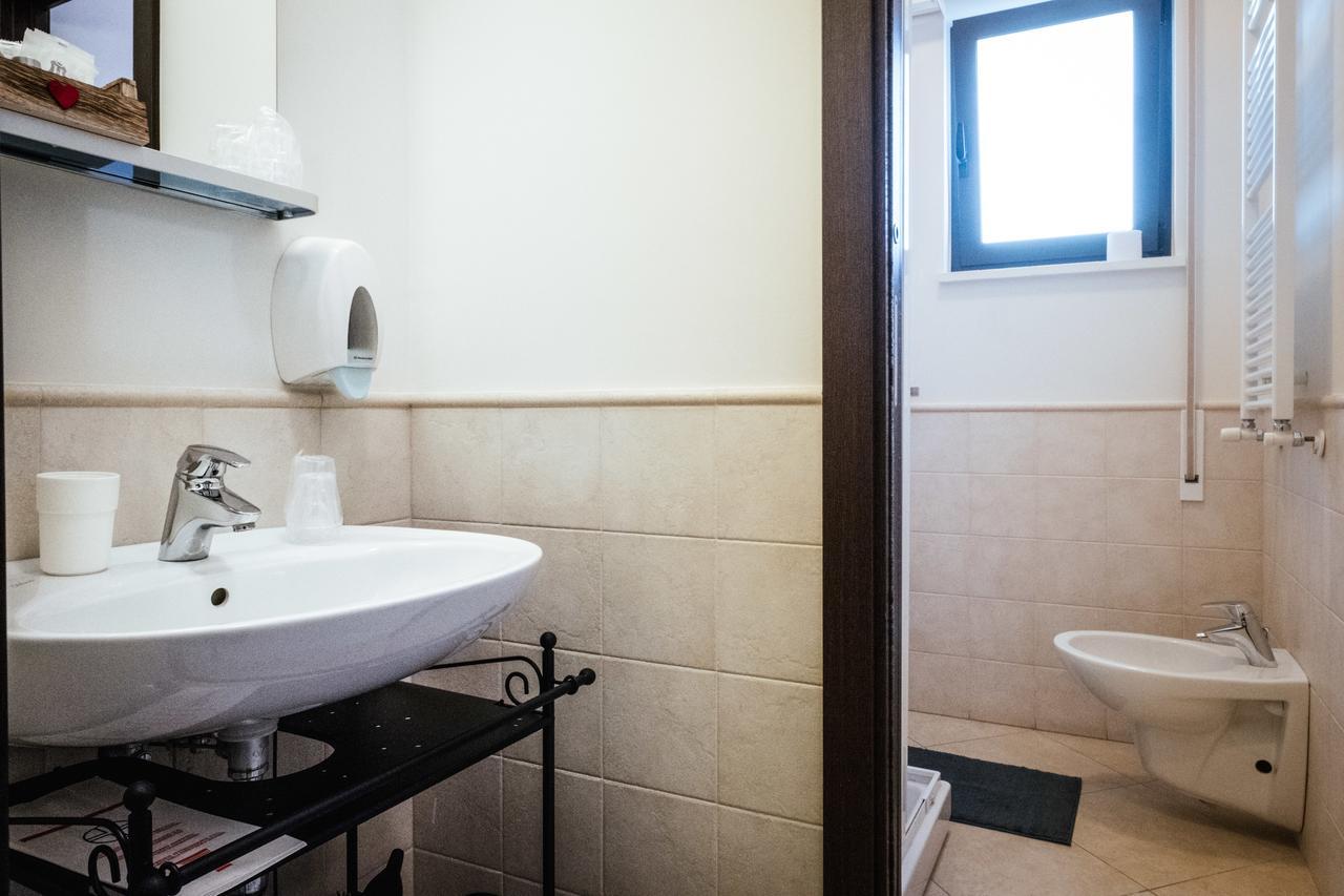 Kaktus B&B Bari Exteriör bild